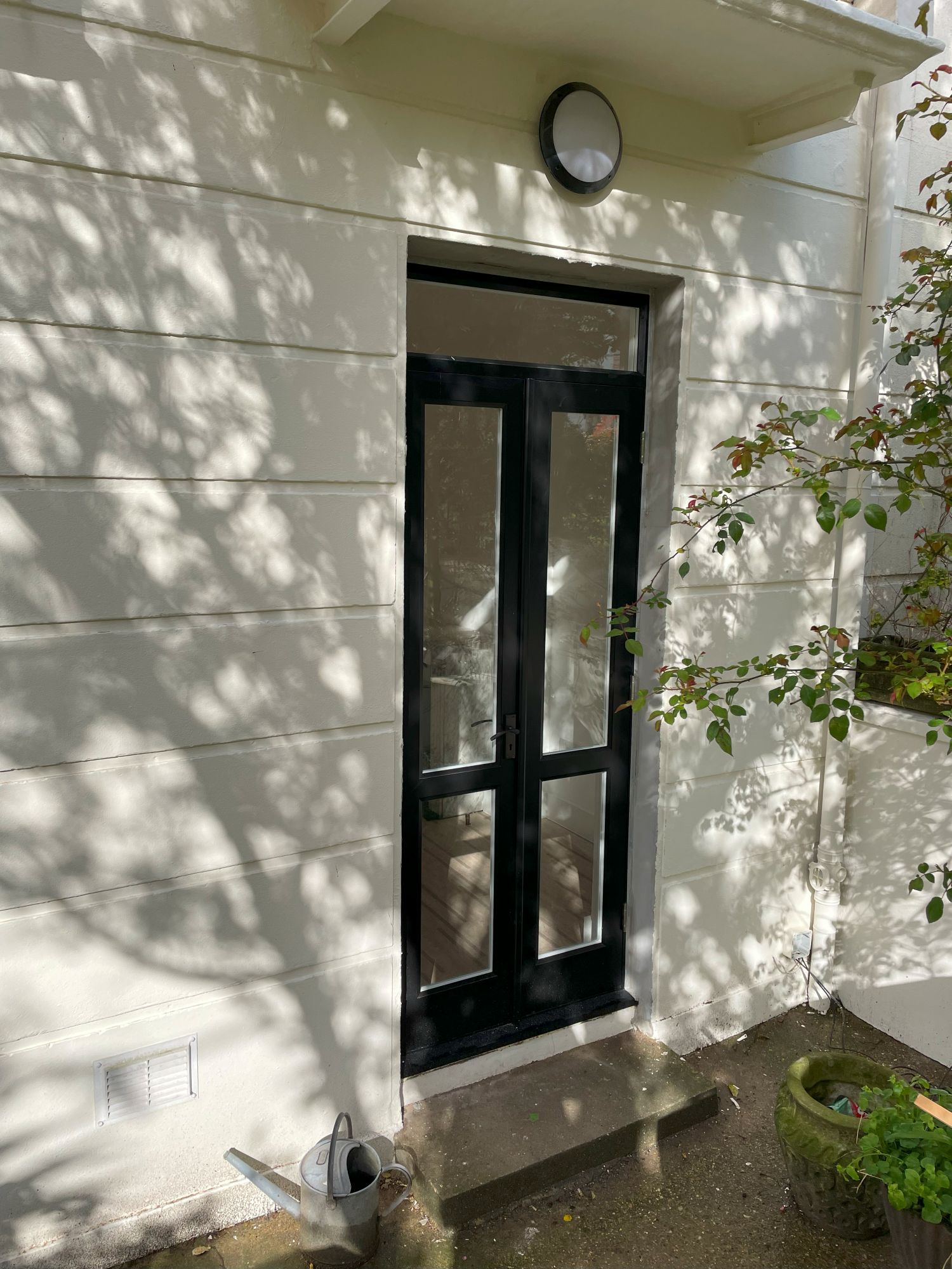 front door 
